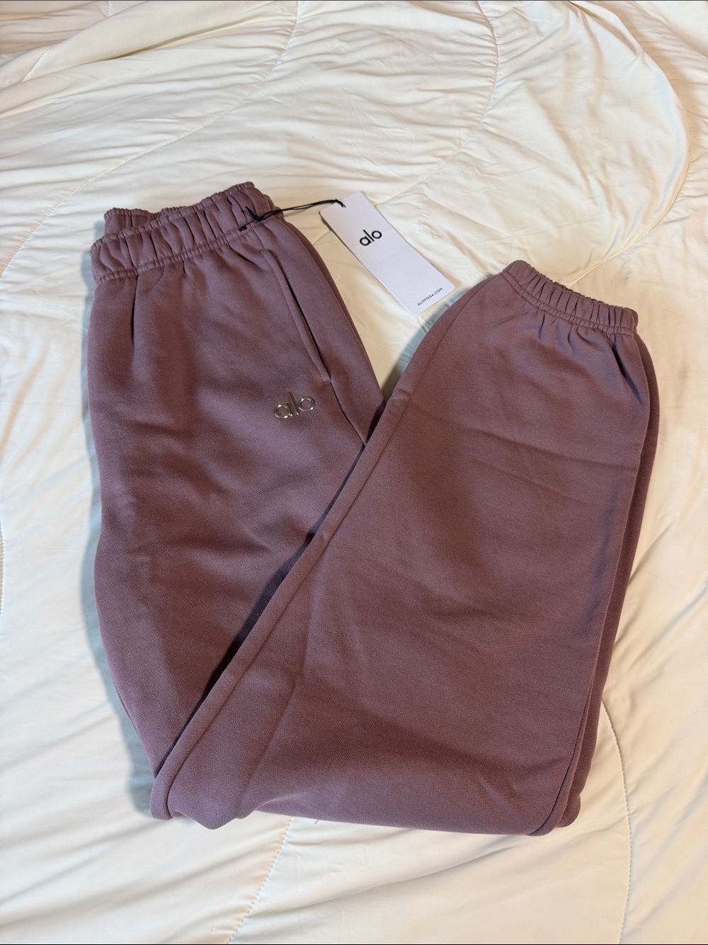 ALO Yoga accolade sweatpant smoky quartz XS